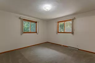 8696 Maplewood Dr, Berrien Springs, MI 49103 - Photo 19