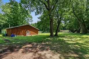 540 Grove St, Vicksburg, MI 49097 - Photo 1