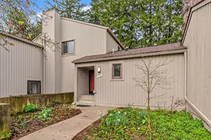 2172 Overlook Ct, Ann Arbor, MI 48103 - Photo 7