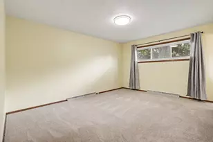 2436 Fountain Ln, Stevensville, MI 49127 - Photo 11