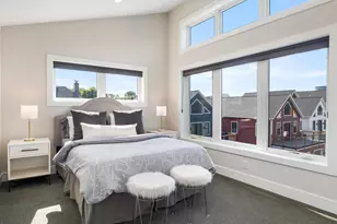 635 Fairview Ave NE, Grand Rapids, MI 49503 - Photo 13