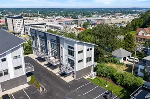 635 Fairview Ave NE, Grand Rapids, MI 49503 - Photo 23