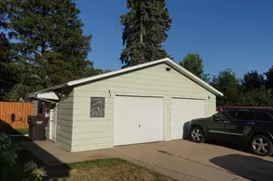 1620 Burlingame Ave SW, Wyoming, MI 49509 - Photo 5