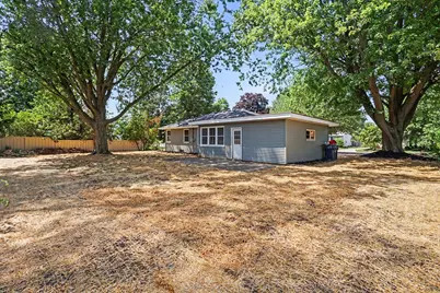 172 E 25th Street, Holland, MI 49423 - Photo 15