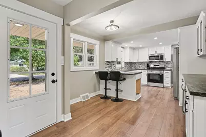 172 E 25th Street, Holland, MI 49423 - Photo 5