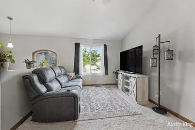 1350 Trailside Ct NW, Grand Rapids, MI 49504 - Photo 3