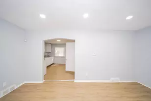 22675 Santa Maria St, Detroit, MI 48219 - Photo 11