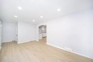 22675 Santa Maria St, Detroit, MI 48219 - Photo 13