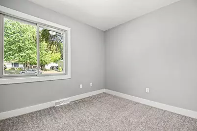 4673 Flying Eagle Drive SE, Grand Rapids, MI 49548 - Photo 13