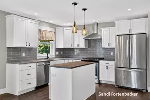 6635 Timberbrook Ct, Norton Shores, MI 49441 - Photo 7