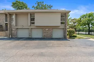 1100 St Aubin Pl, Detroit, MI 48207 - Photo 3