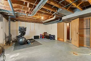1100 St Aubin Pl, Detroit, MI 48207 - Photo 29