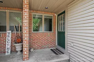 17517 Park Pl Cir, Spring Lake, MI 49456 - Photo 5