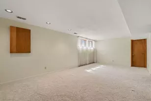 2779 Mulford Dr SE, Grand Rapids, MI 49546 - Photo 23