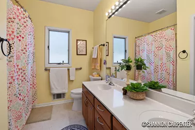 2620 Riverside Drive NE, Grand Rapids, MI 49505 - Photo 17