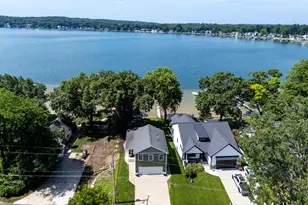 7353 Davies Dr NE, Rockford, MI 49341 - Photo 5
