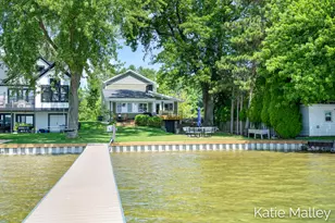 7353 Davies Dr NE, Rockford, MI 49341 - Photo 9