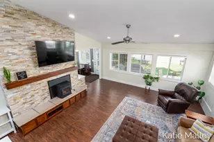 7353 Davies Dr NE, Rockford, MI 49341 - Photo 25