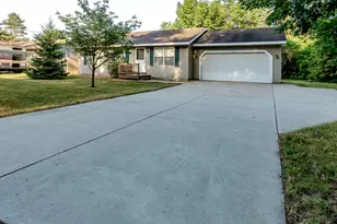 1702 N Southgate Dr, Whitehall, MI 49461 - Photo 23