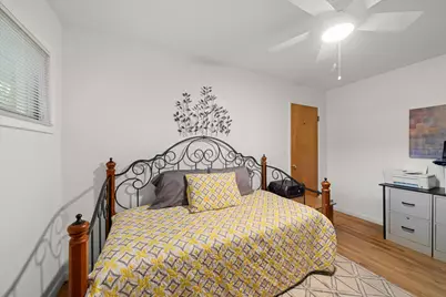 1609 Glastonbury Road, Ann Arbor, MI 48103 - Photo 17