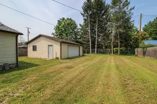 112 N Andrews St, Three Rivers, MI 49093 - Photo 5