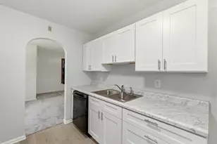 627 Clearview St, Kalamazoo, MI 49048 - Photo 7