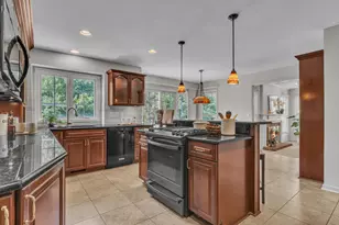44899 Weymouth Dr, Canton, MI 48188 - Photo 11