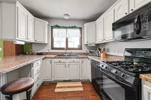 4067 W 48th St, Fremont, MI 49412 - Photo 3