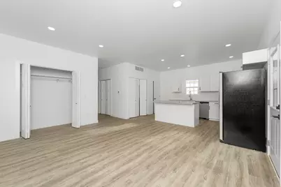 303 Middle Street, Three Rivers, MI 49093 - Photo 3