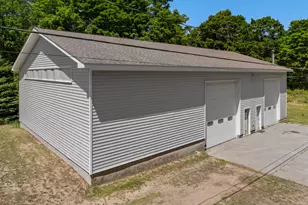 336 Bridge St, Frankfort, MI 49635 - Photo 37