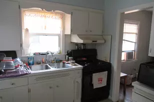 1507 Leonard St NE, Grand Rapids, MI 49505 - Photo 3