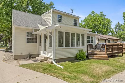 118 Lauderdale Avenue NE, Grand Rapids, MI 49546 - Photo 27
