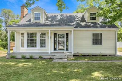 118 Lauderdale Avenue NE, Grand Rapids, MI 49546 - Photo 1