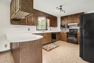 5385 St Joseph Ave, Stevensville, MI 49127 - Photo 9