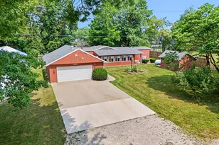 13492 Riverside Dr, Constantine, MI 49042 - Photo 3