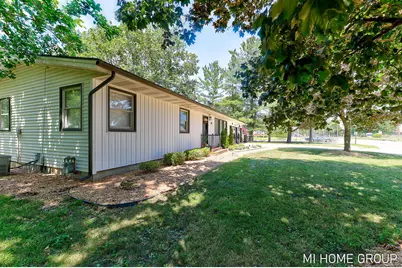 918 136th Avenue, Holland, MI 49424 - Photo 5