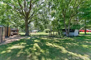 918 136th Ave, Holland, MI 49424 - Photo 7