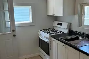 2203 Larue St, Muskegon, MI 49441 - Photo 7