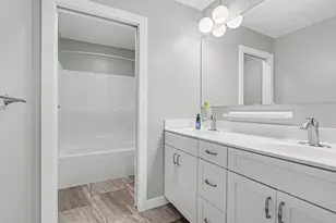13825 Peninsula Dr, Galesburg, MI 49053 - Photo 25