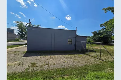 608 E Pearl Street, Jackson, MI 49201 - Photo 3