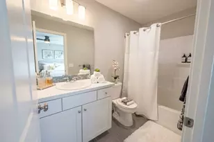 8903 Dalton Ln, Jenison, MI 49428 - Photo 17