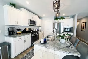 8903 Dalton Ln, Jenison, MI 49428 - Photo 9