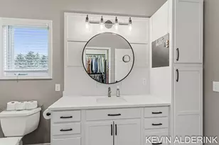 9325 Garden View Dr, Zeeland, MI 49464 - Photo 27