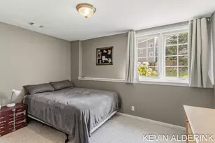 9325 Garden View Dr, Zeeland, MI 49464 - Photo 43