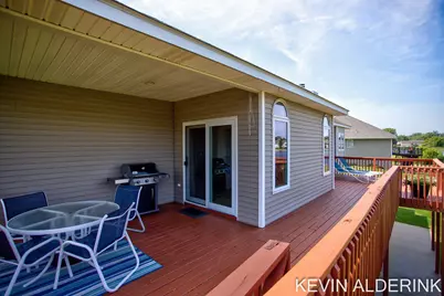 9325 Garden View Drive, Zeeland, MI 49464 - Photo 77