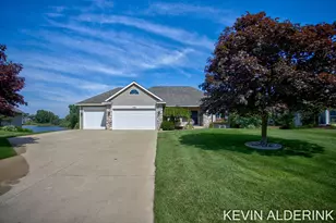 9325 Garden View Dr, Zeeland, MI 49464 - Photo 71
