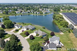 9325 Garden View Dr, Zeeland, MI 49464 - Photo 61