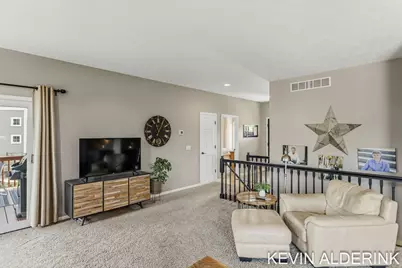 9325 Garden View Drive, Zeeland, MI 49464 - Photo 7