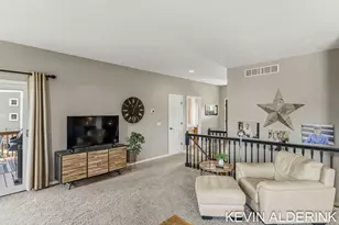 9325 Garden View Dr, Zeeland, MI 49464 - Photo 7