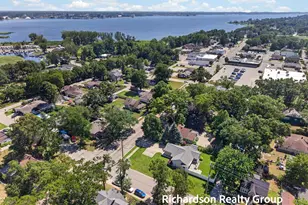405 Douglas St, Muskegon, MI 49445 - Photo 51
